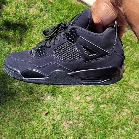 Air Jordan 4 Black Cat (Authentic) - Picture 8 of 12